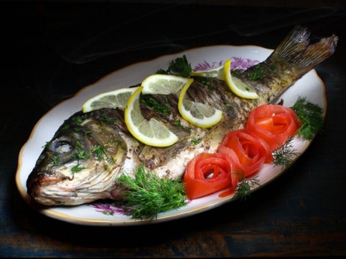 запеченный карп (pečený kapr)