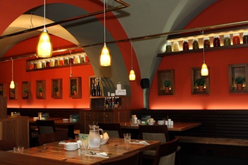 Пражский ресторан "Гиберния"  (restaurace Hybernia)