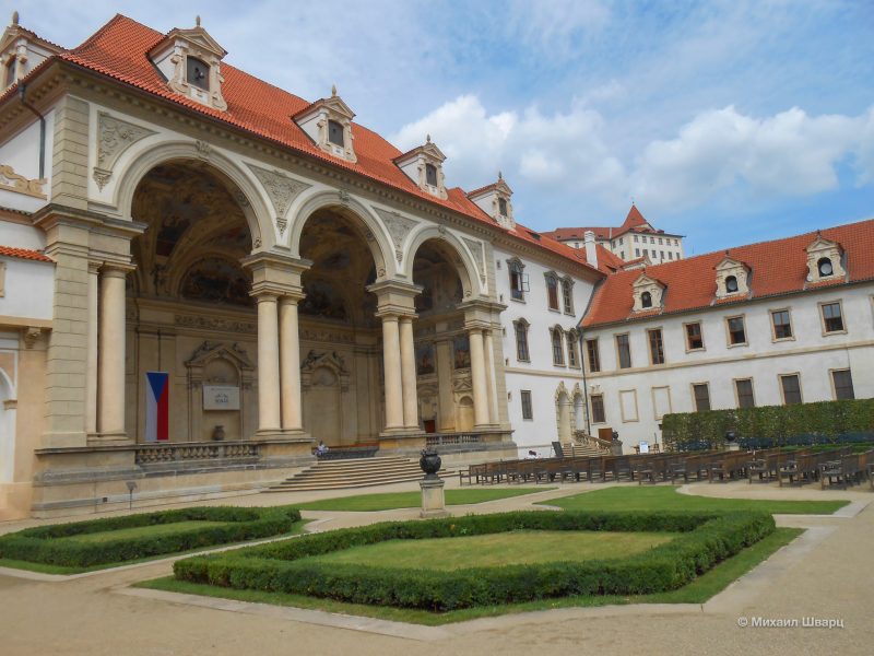 Вальдштейнский дворец (Valdštejnský palác)