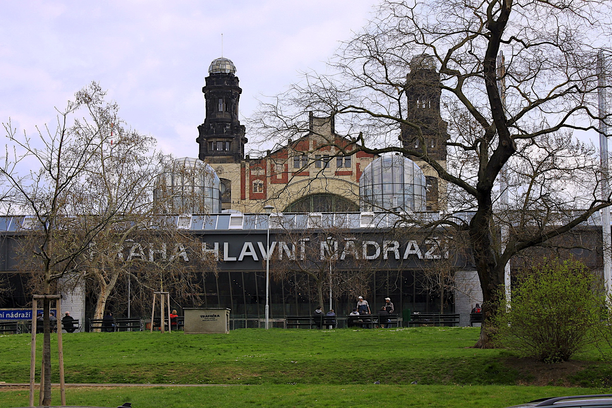 Вход в новое здание