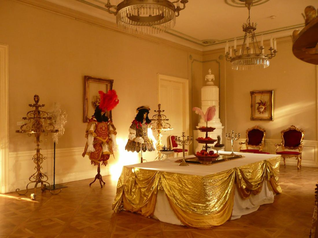 Один из залов дворца