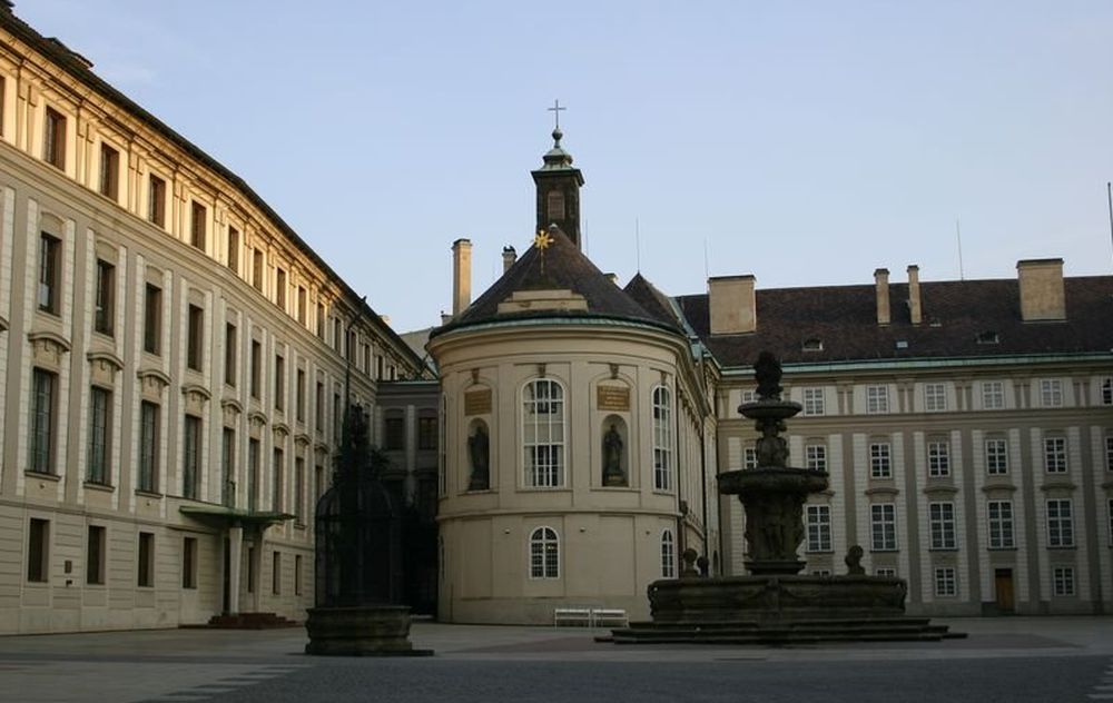 Второй двор Пражского Града
