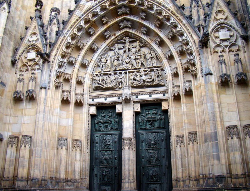 Входные ворота собора Святого Вита (katedrála sv. Víta)