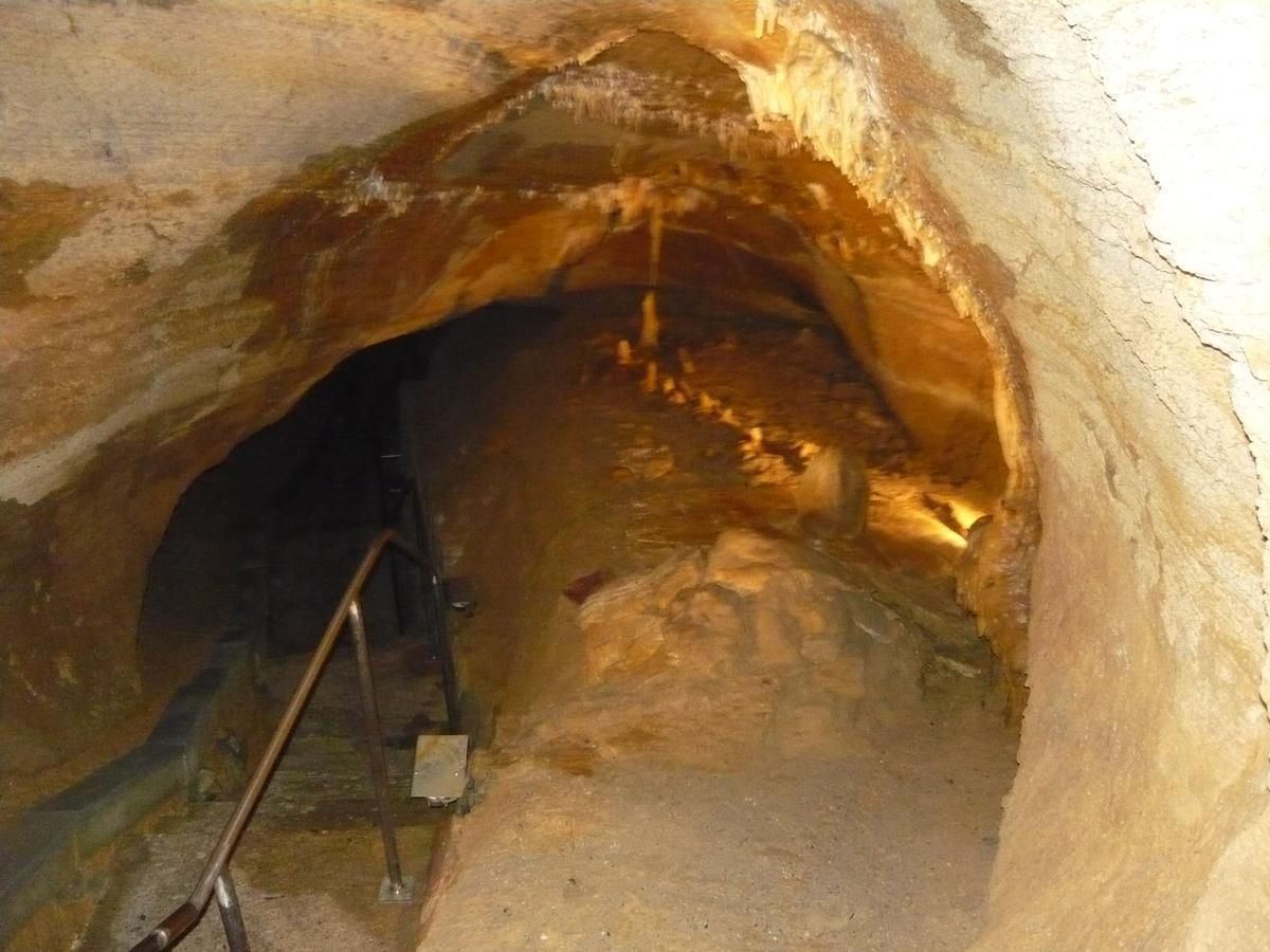 Конепрусские пещеры оборудованы для туристов