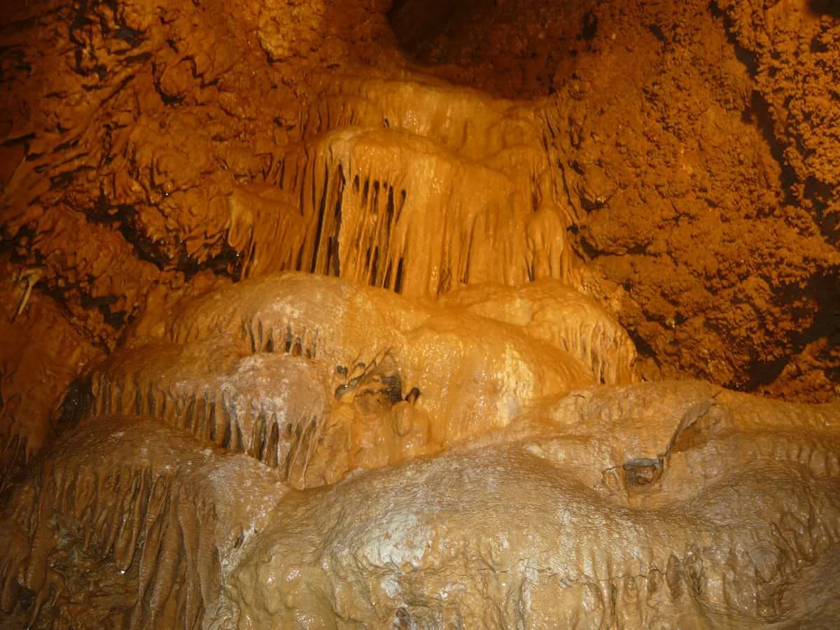 Каменный водопад