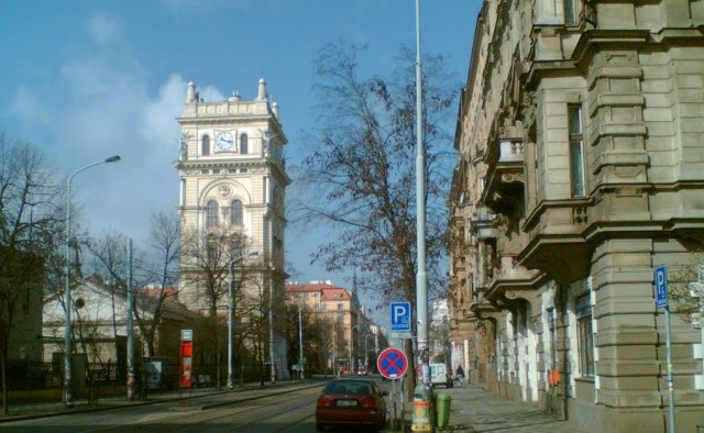 Виноградская водонапорная башня (Vinohradská vodárenská vĕž)