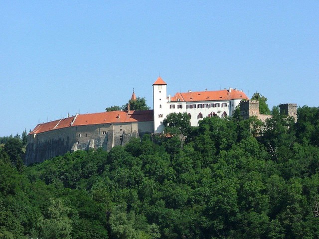 Замок Битов (Hrad Bítov)