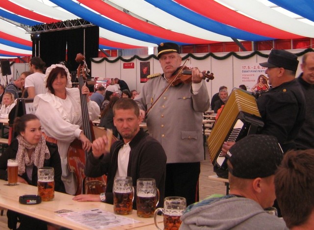 На пивном фестивале в Праге