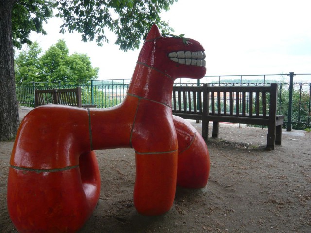 Лошадь в Летенских садах