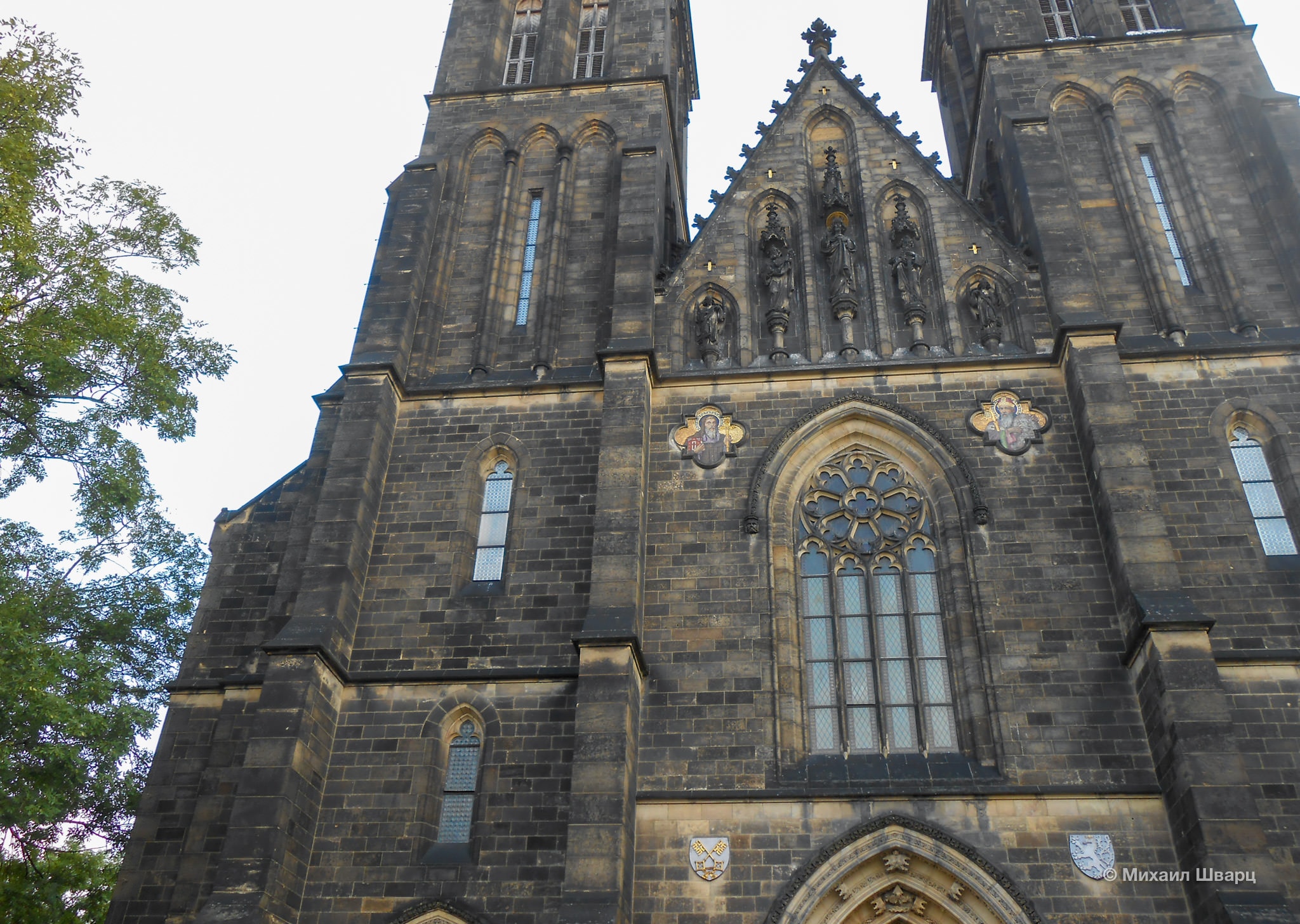 Главный фасад