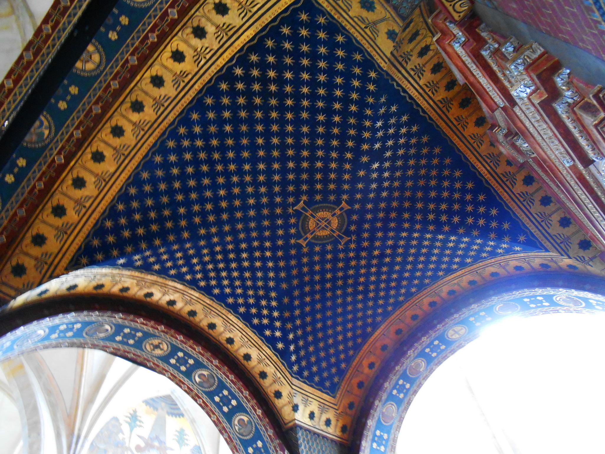 Свод в святилище