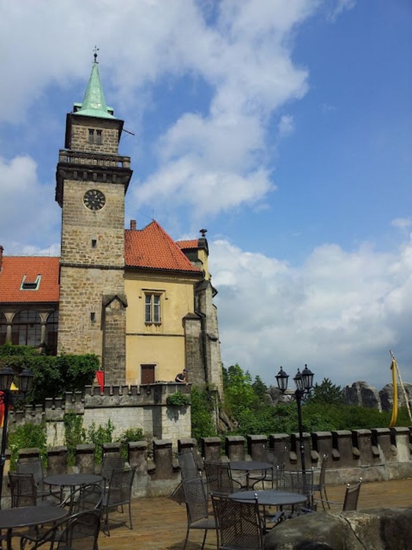 Замок Груба скала (Zámek Hrubá Skála)