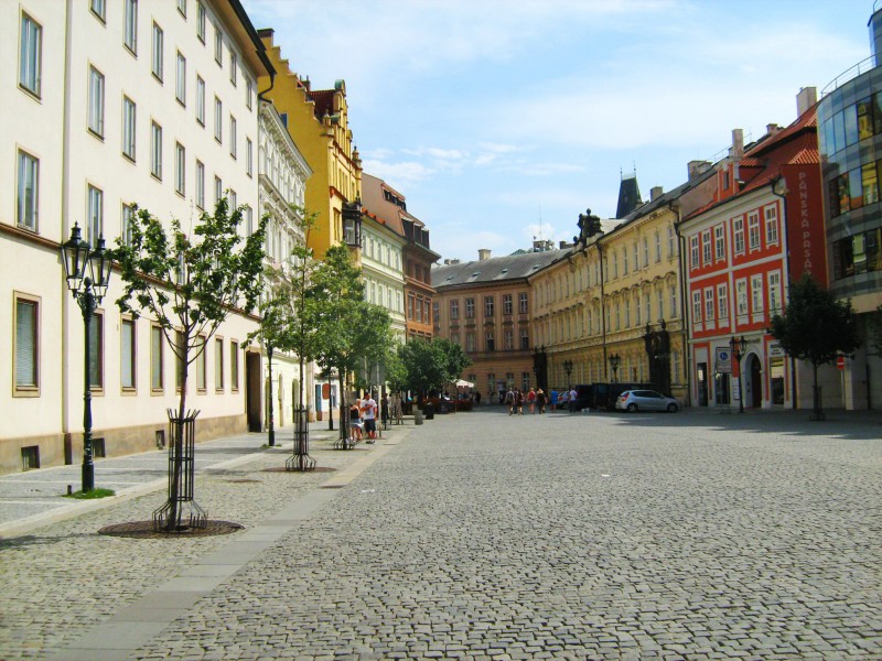 Площадь Фруктовый рынок (Ovocný trh)