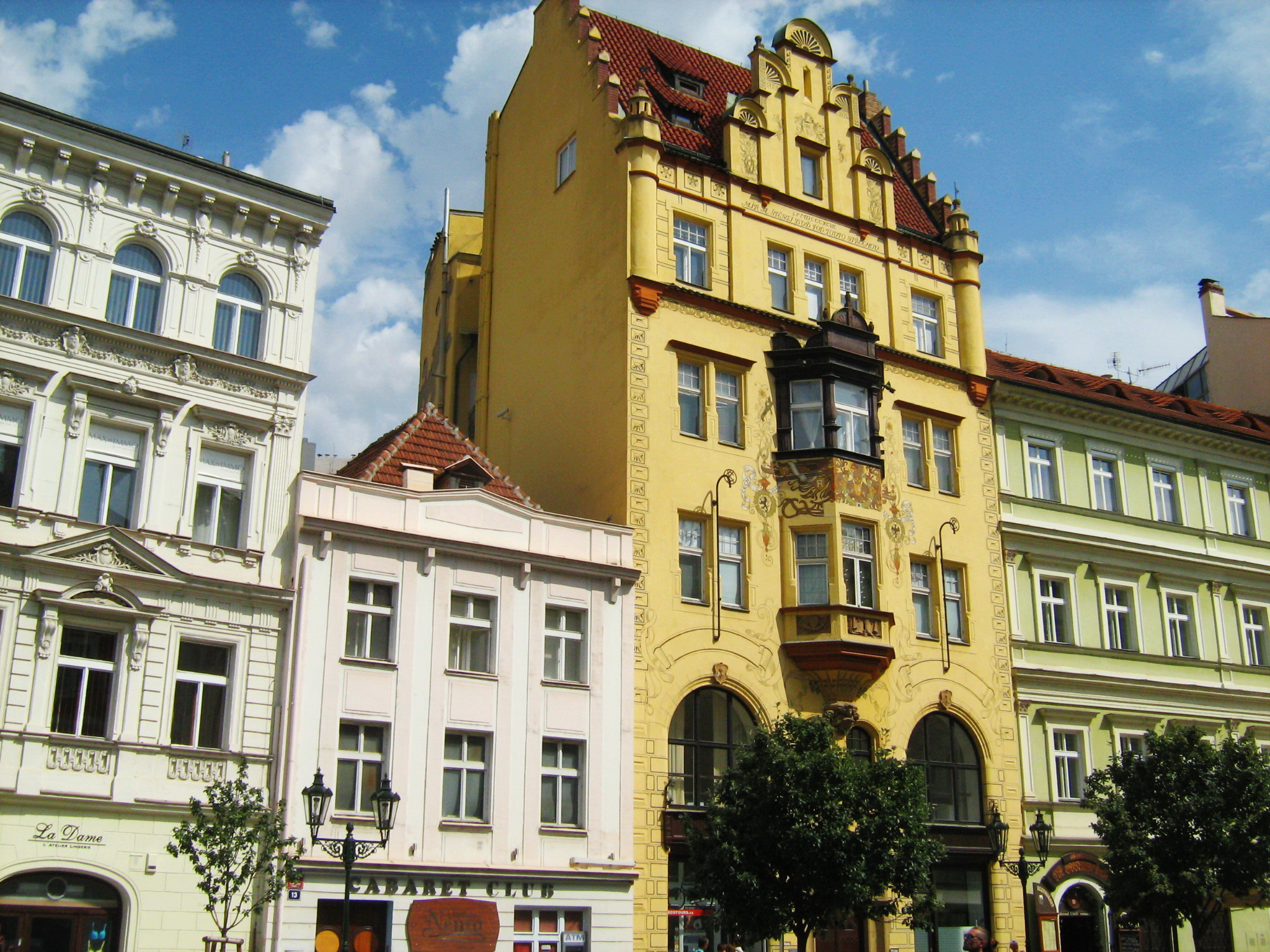 Красивый дом