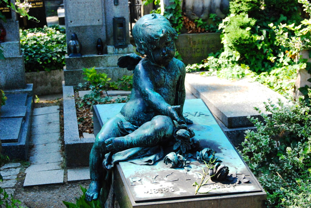 Бронзовая пластика