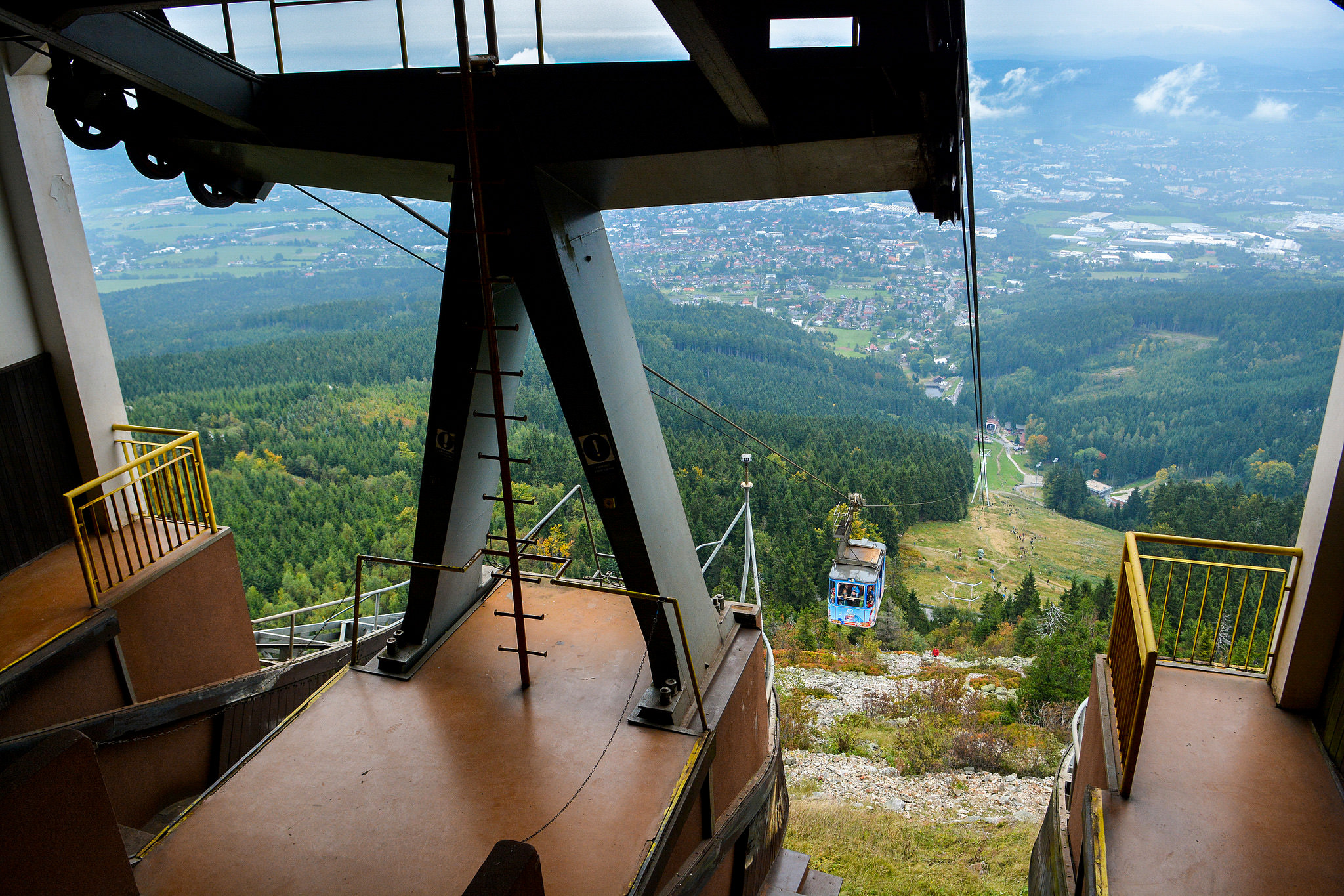 Подъемники работают и летом