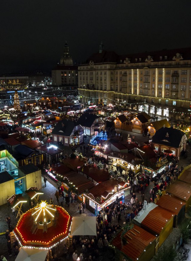 Рождественский рынок Штрицельмаркт (Striezelmarkt)