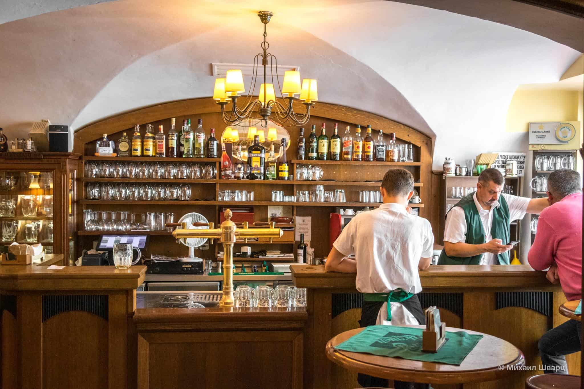 Бар в ресторане U Pinkasů