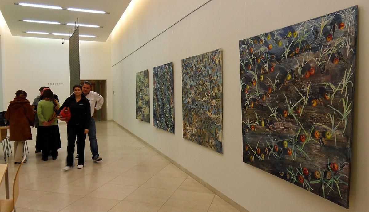 Выставка в стенах театра