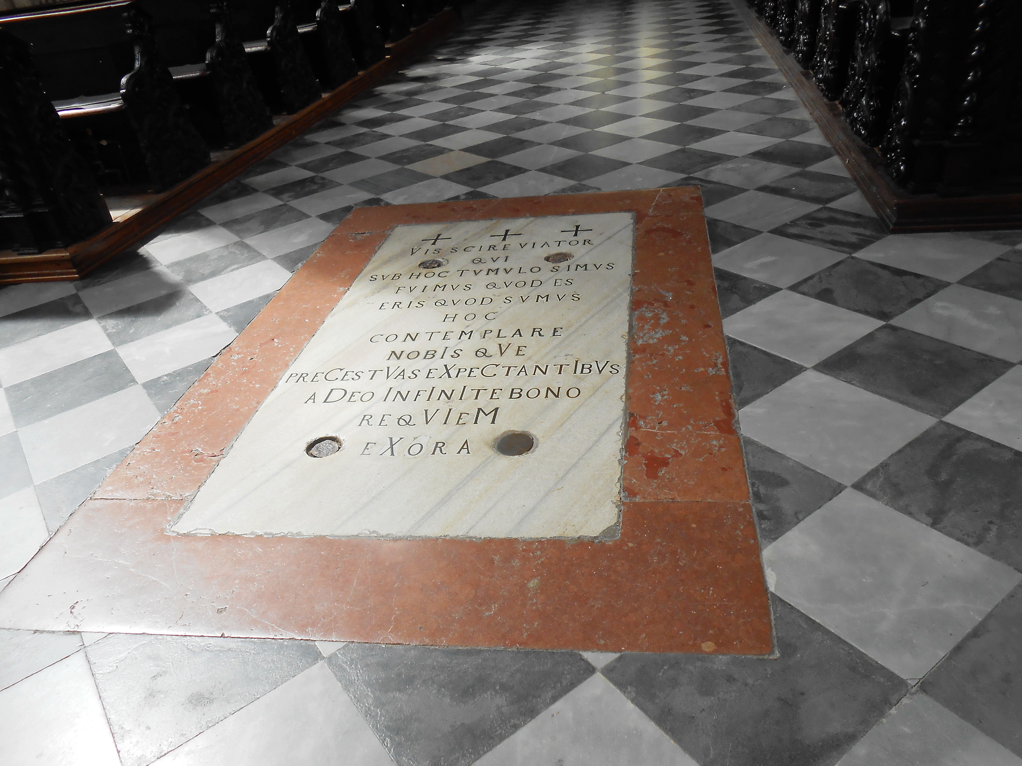 Плита на полу