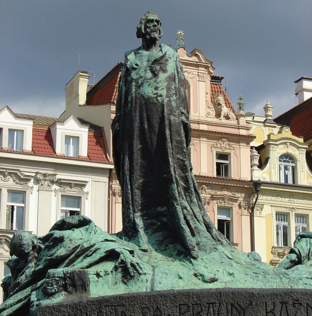 Памятник Яну Гусу в Праге