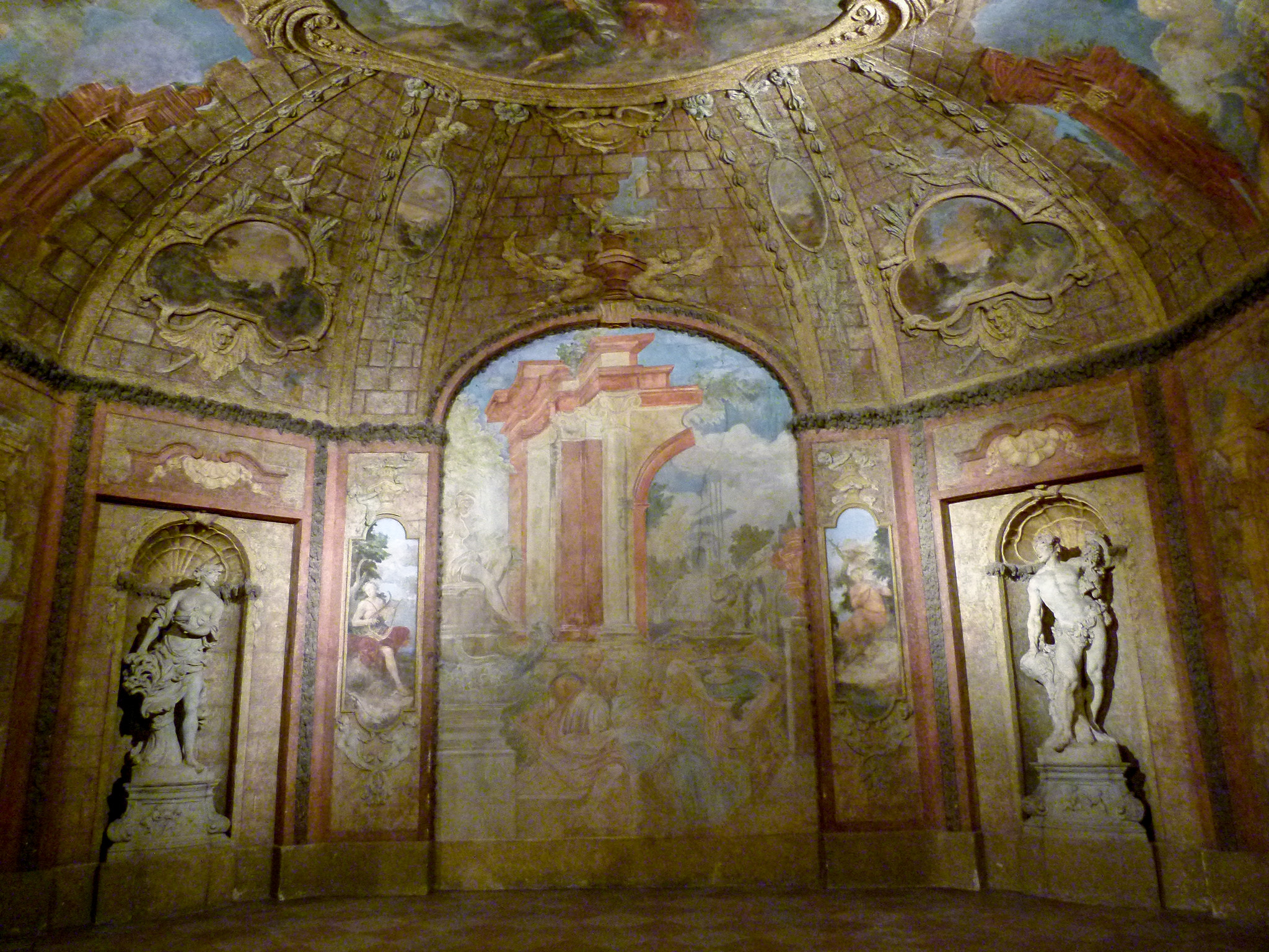 Художественное оформление