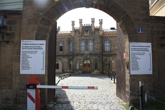 Замок Глоубетин (Zámek Hloubětín)
