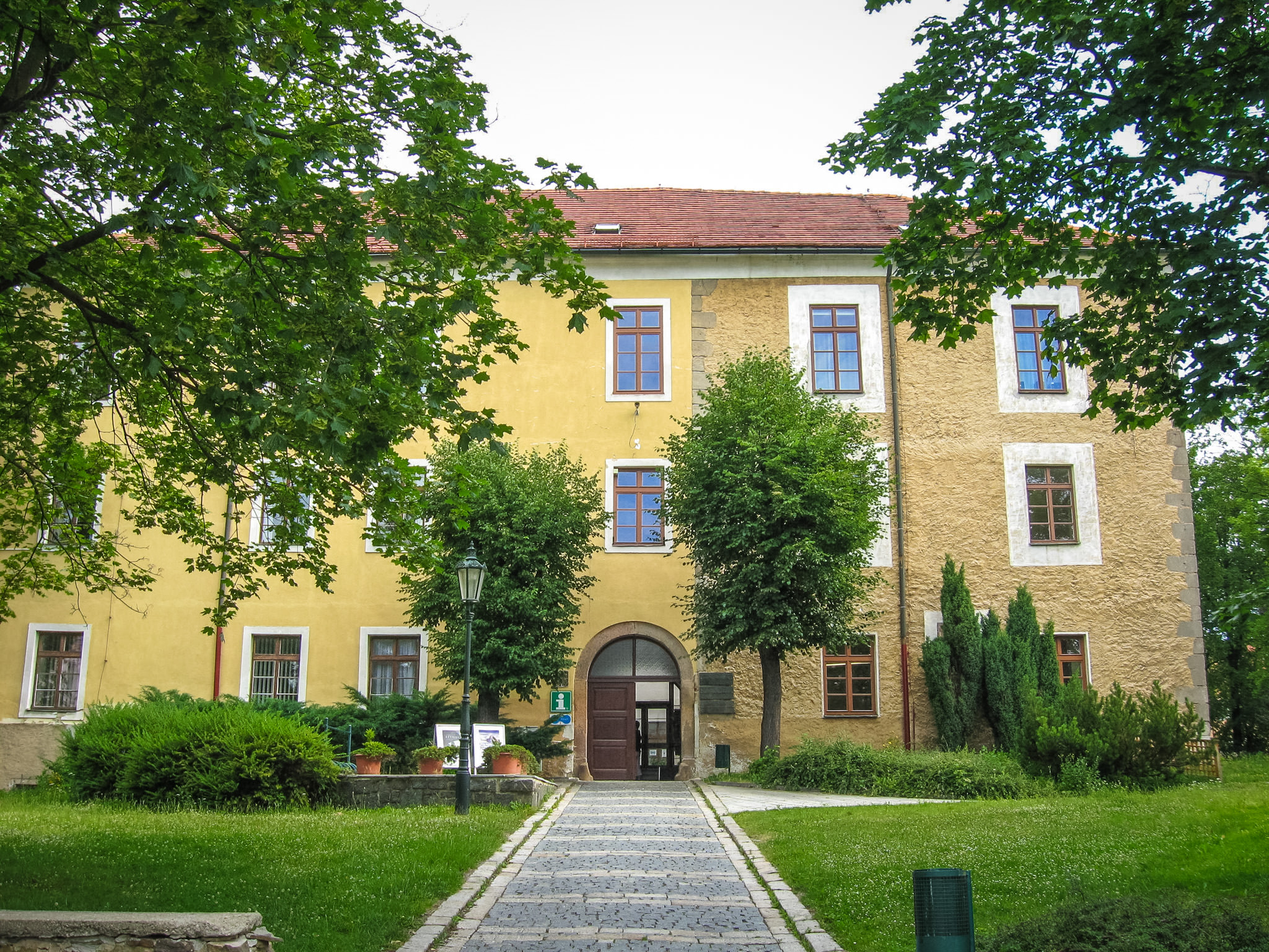 Замок Эрнестина