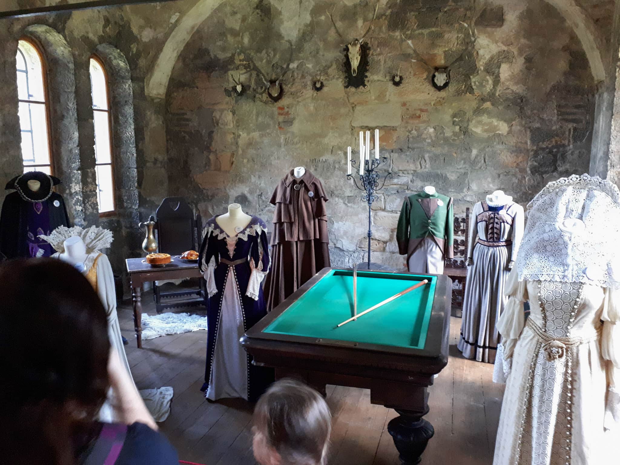 Бильярдный зал