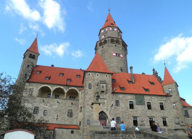 Замок Боузов (Bouzov)