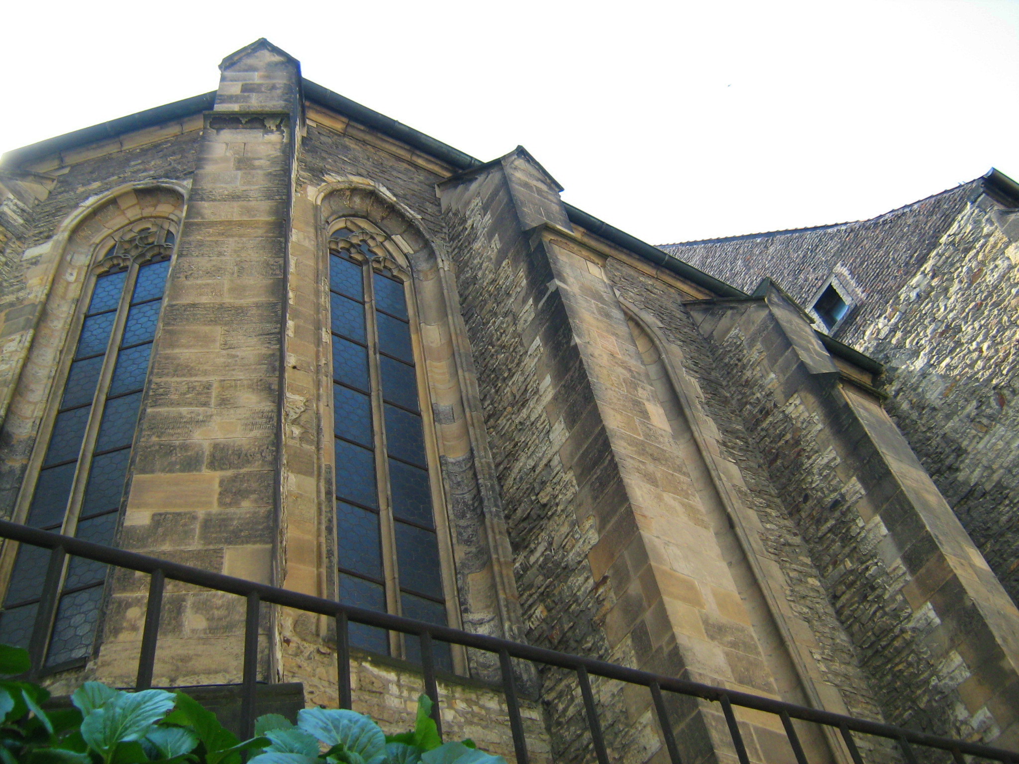 Окна в церкви