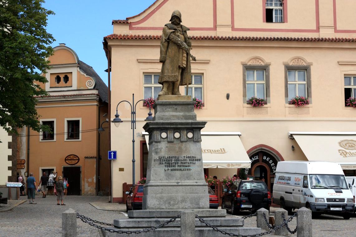 Памятник Яну Жижке