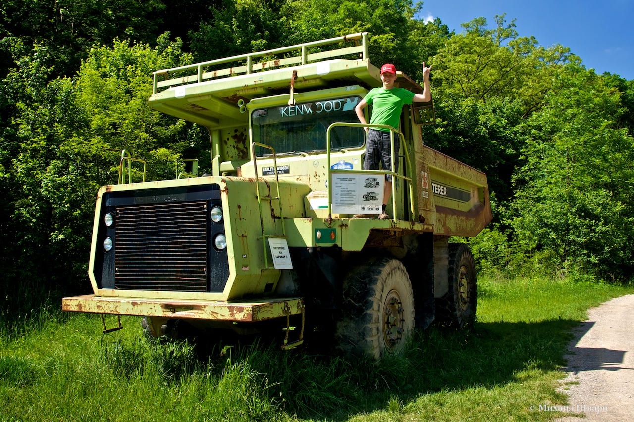 Большой грузовик