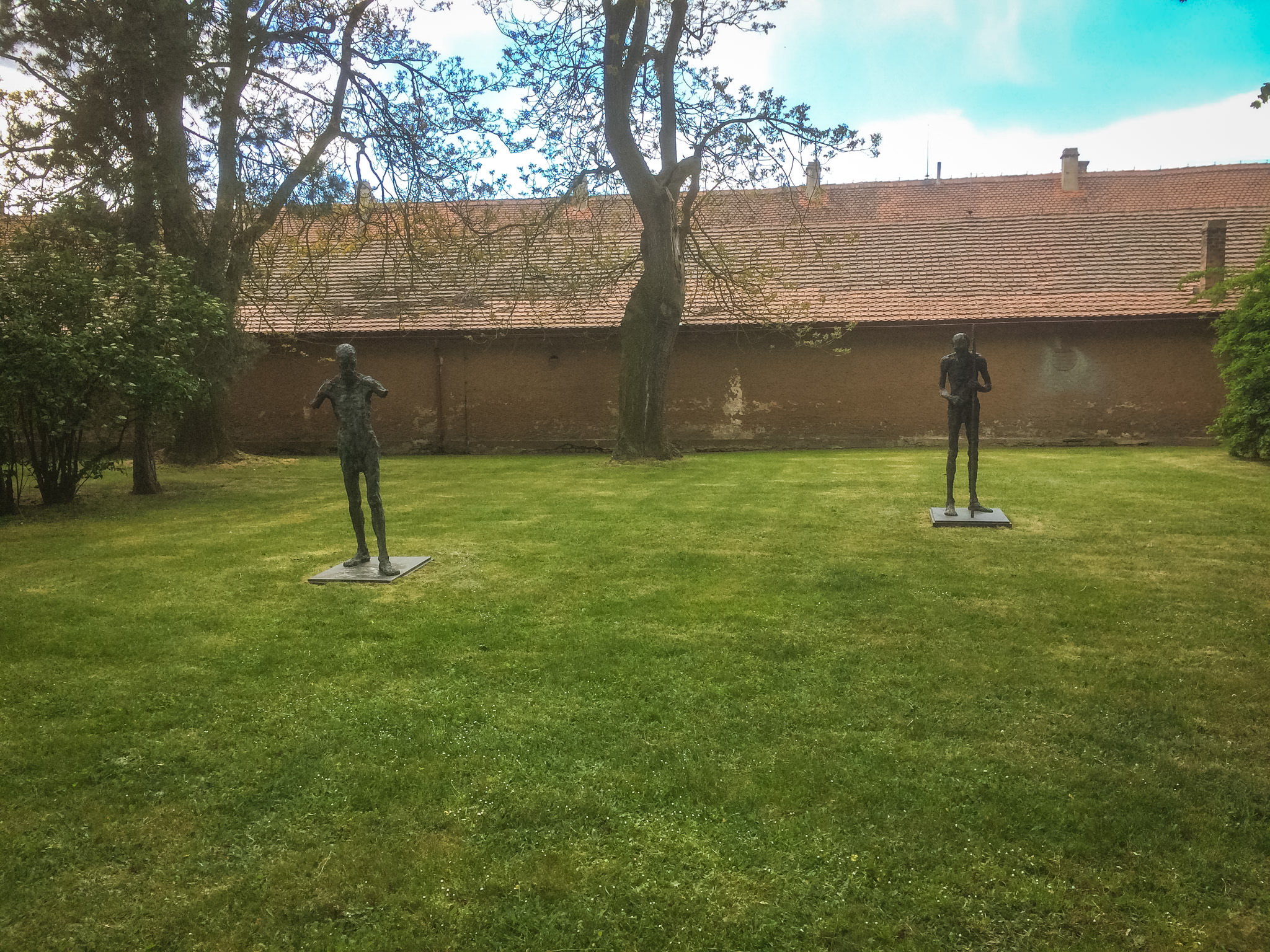 Скульптуры