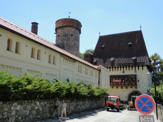 Замок Котнов