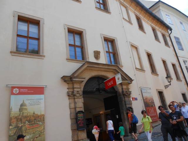 Лобковицкий дворец в Пражском граде
