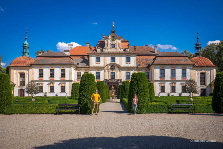 Замок Емниште (Zámek Jemniště)