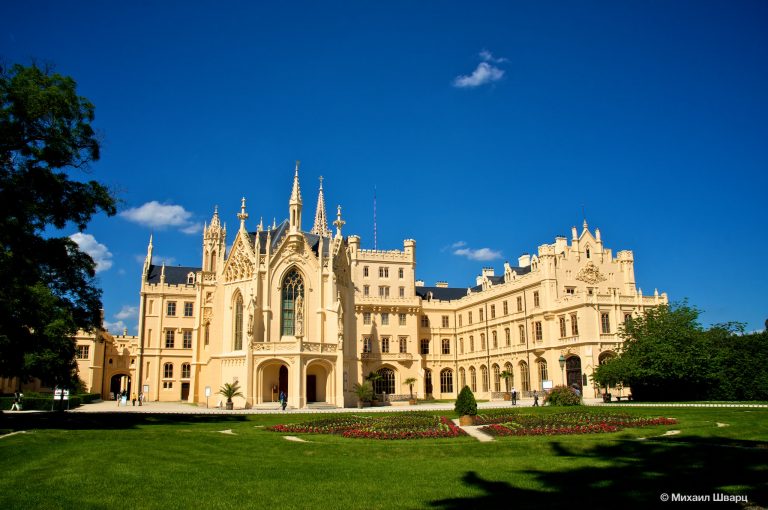 Замок Леднице