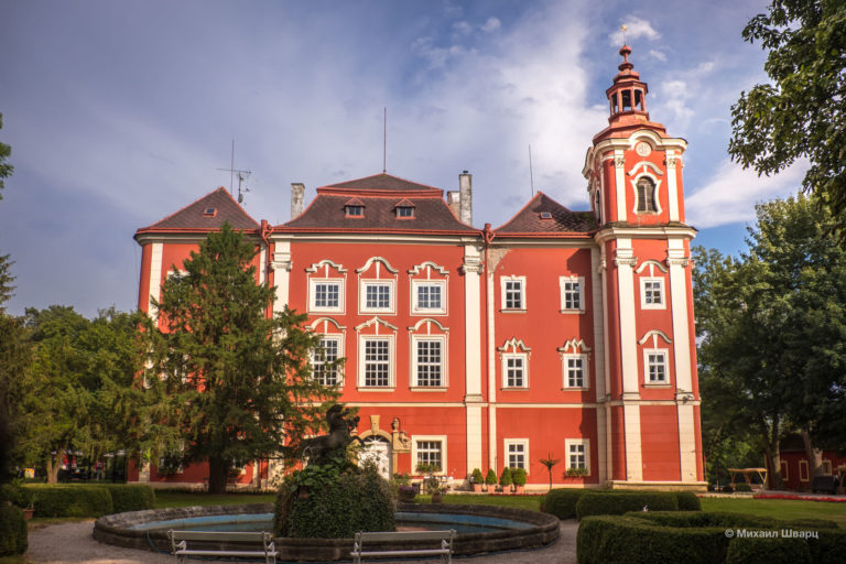 Замок Детенице (Zámek Dětenice)