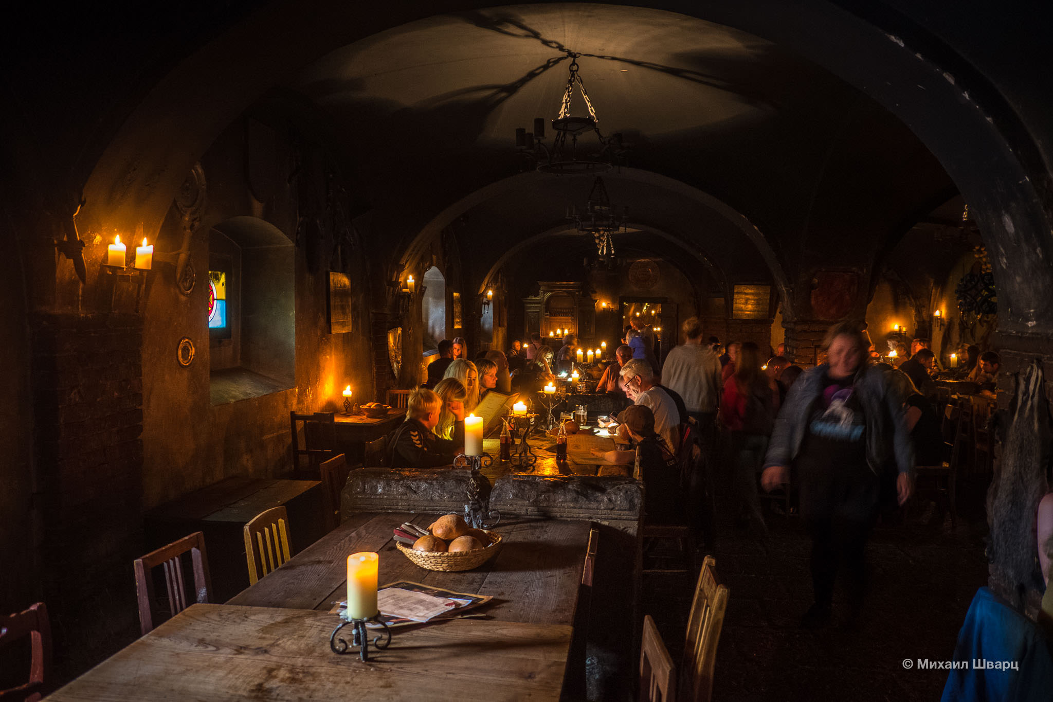 Тёмные залы