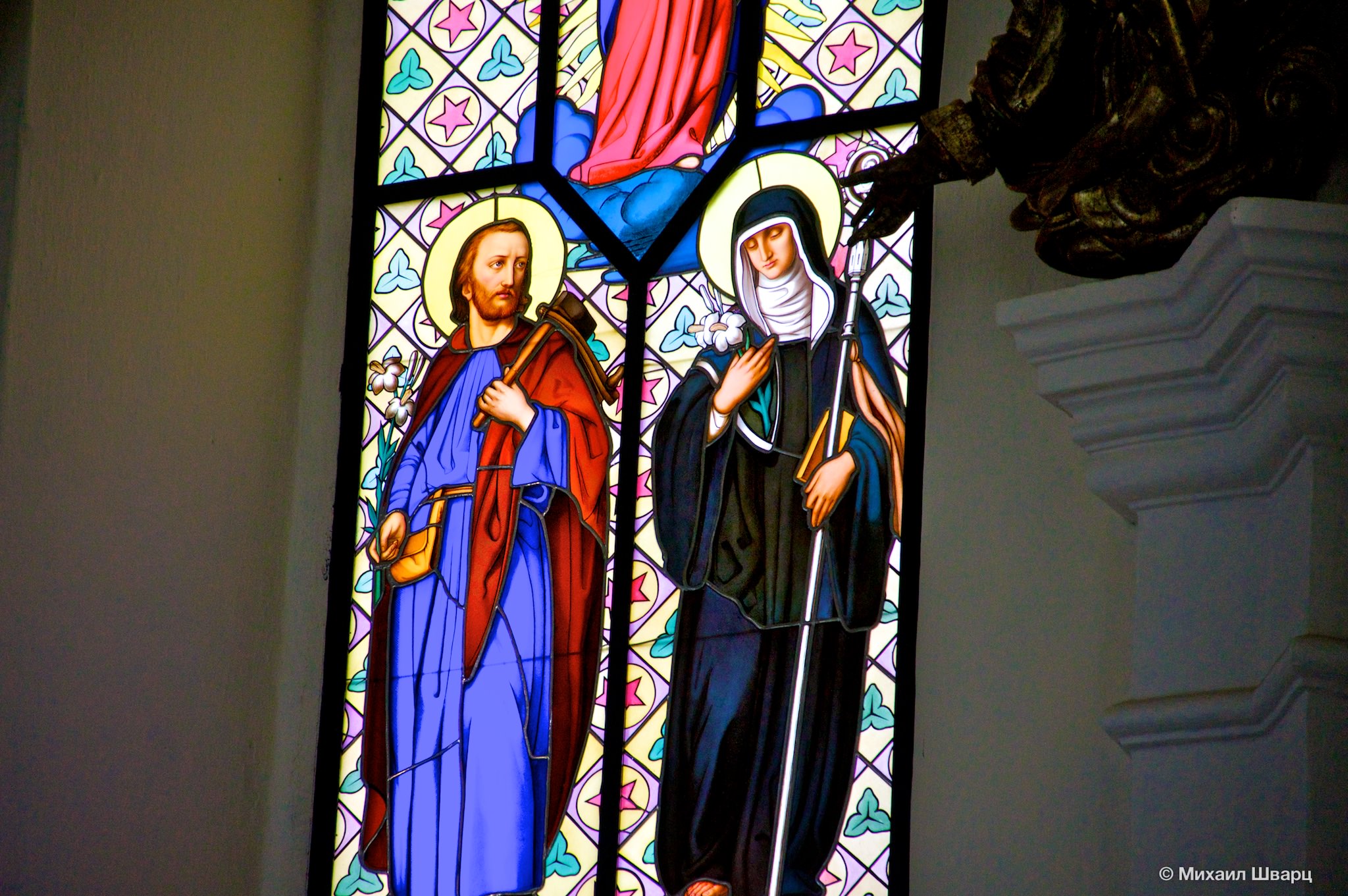 Витраж в часовне