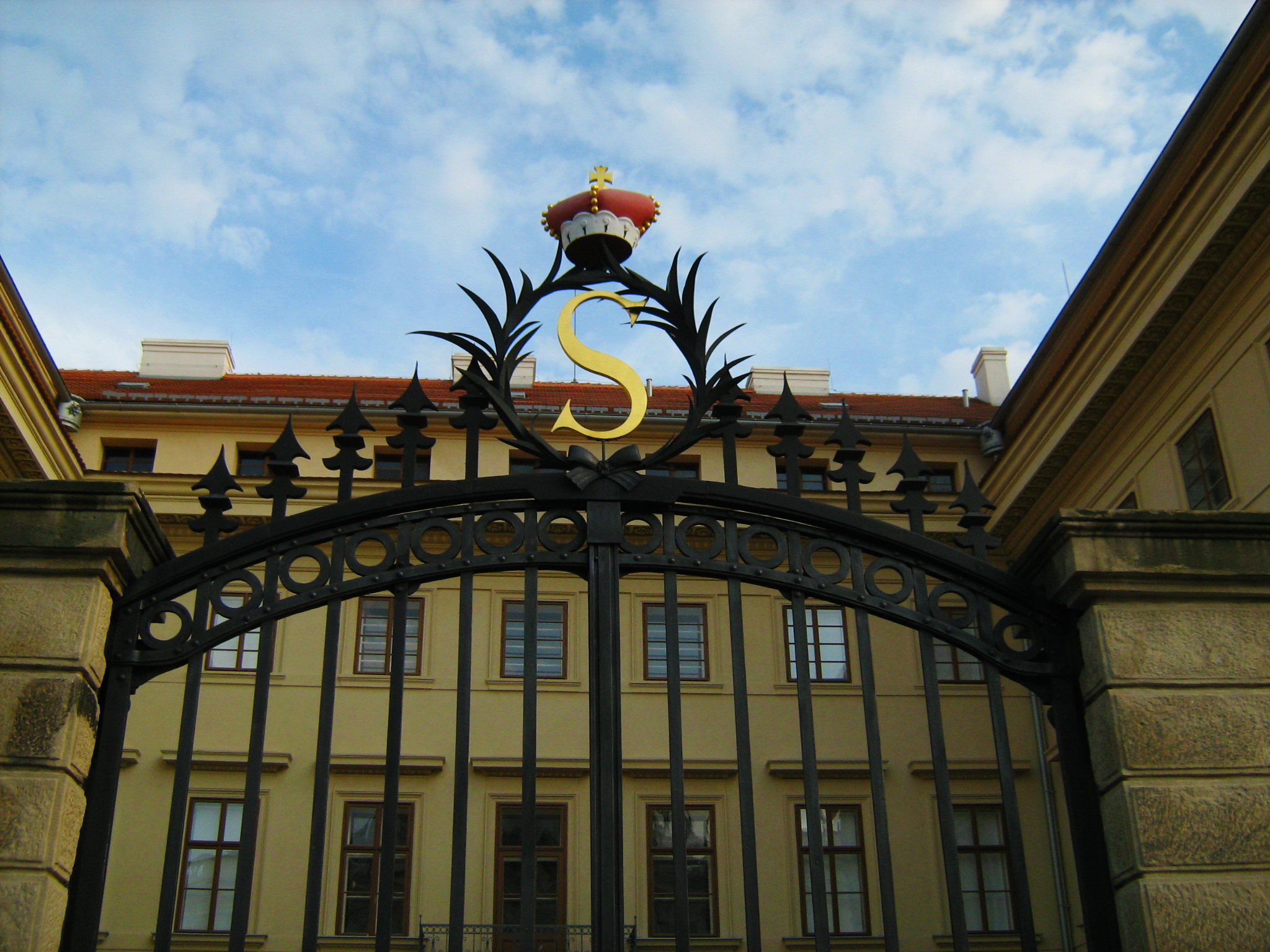 Фамильный герб Штернбергов