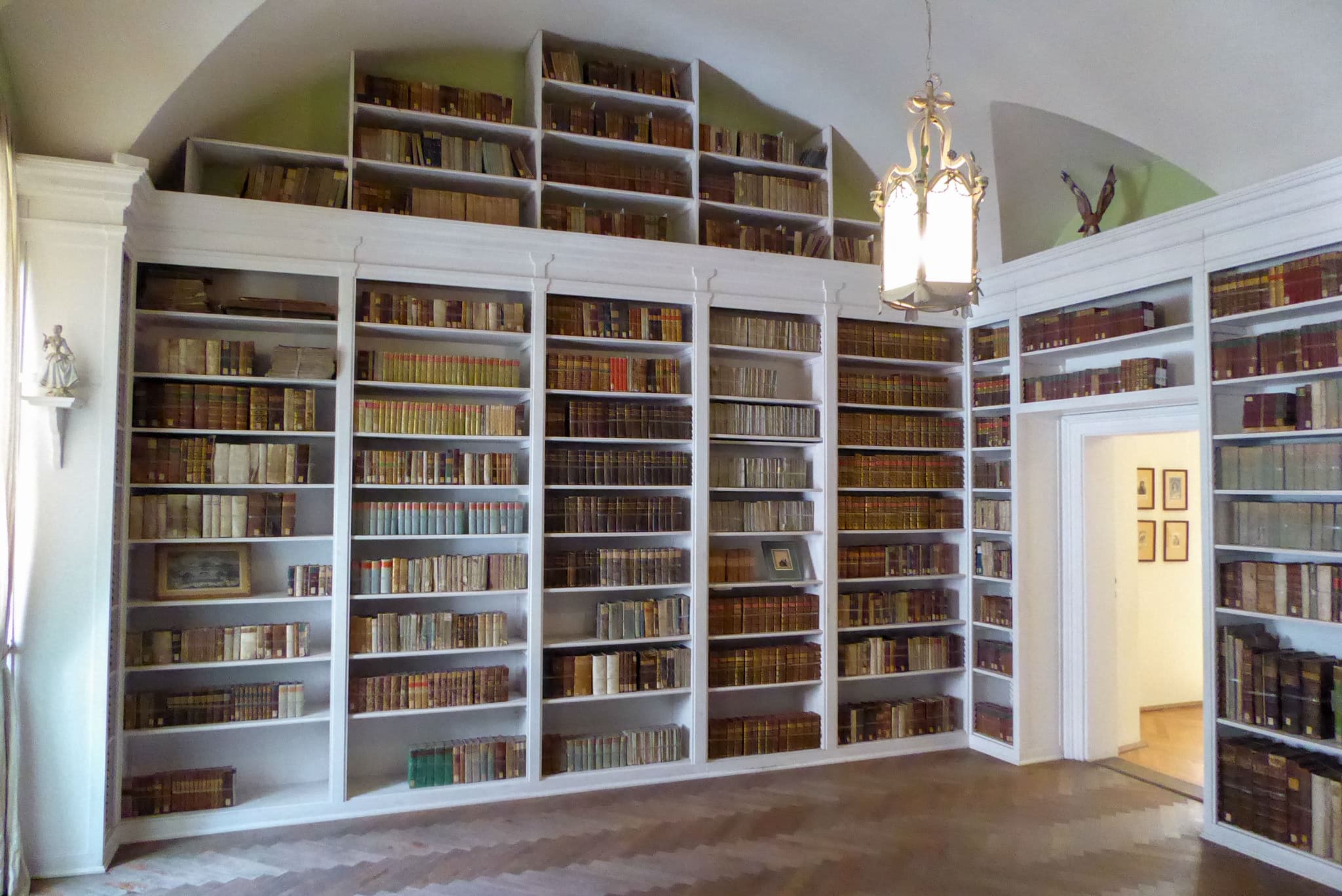 Библиотека