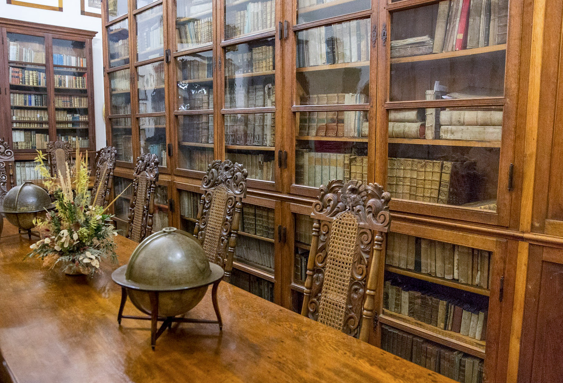 Библиотека