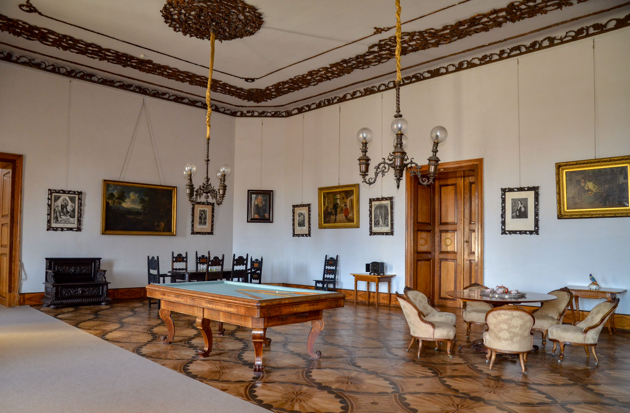 Бильярдная