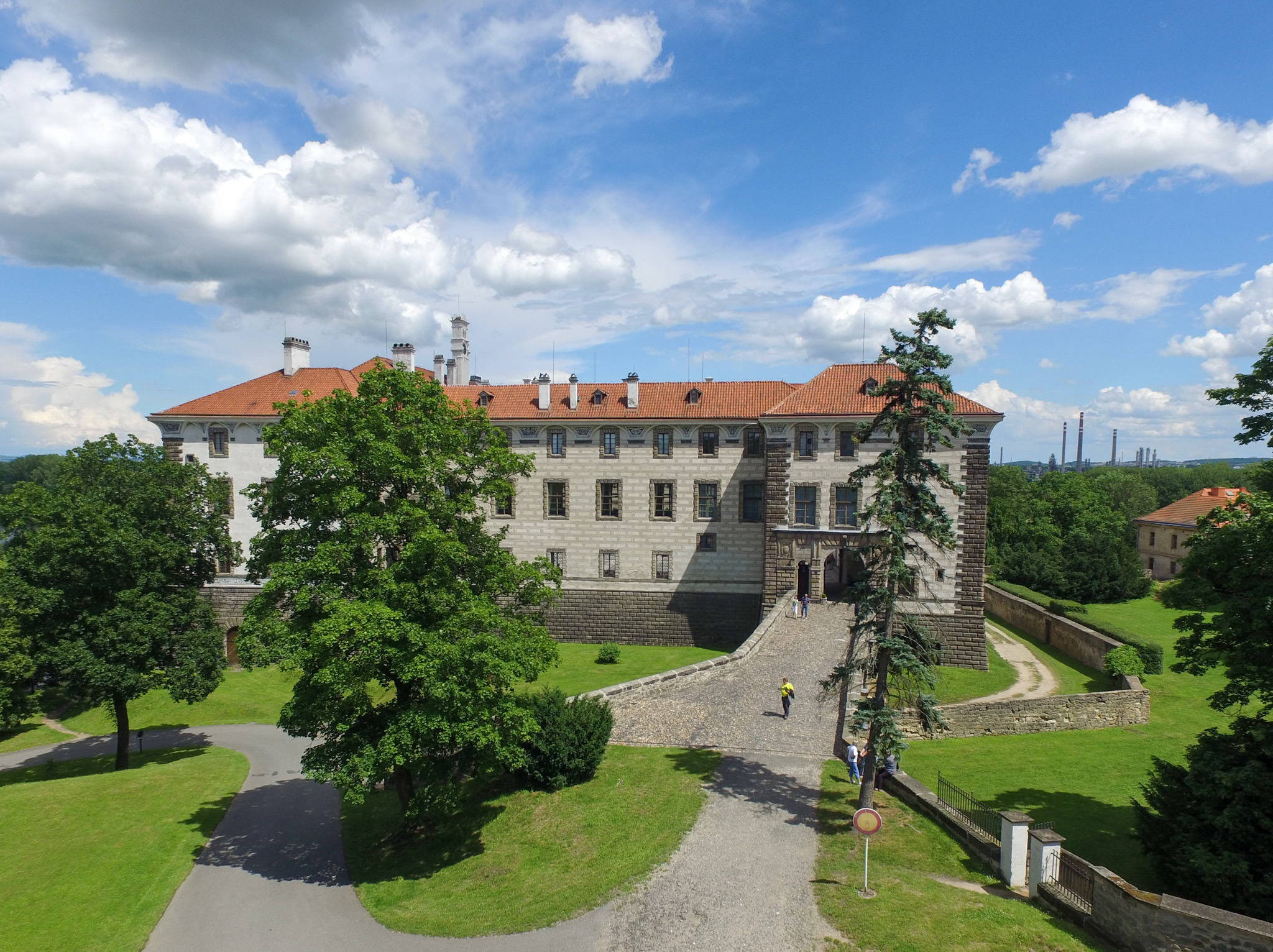 Входные ворота в замок