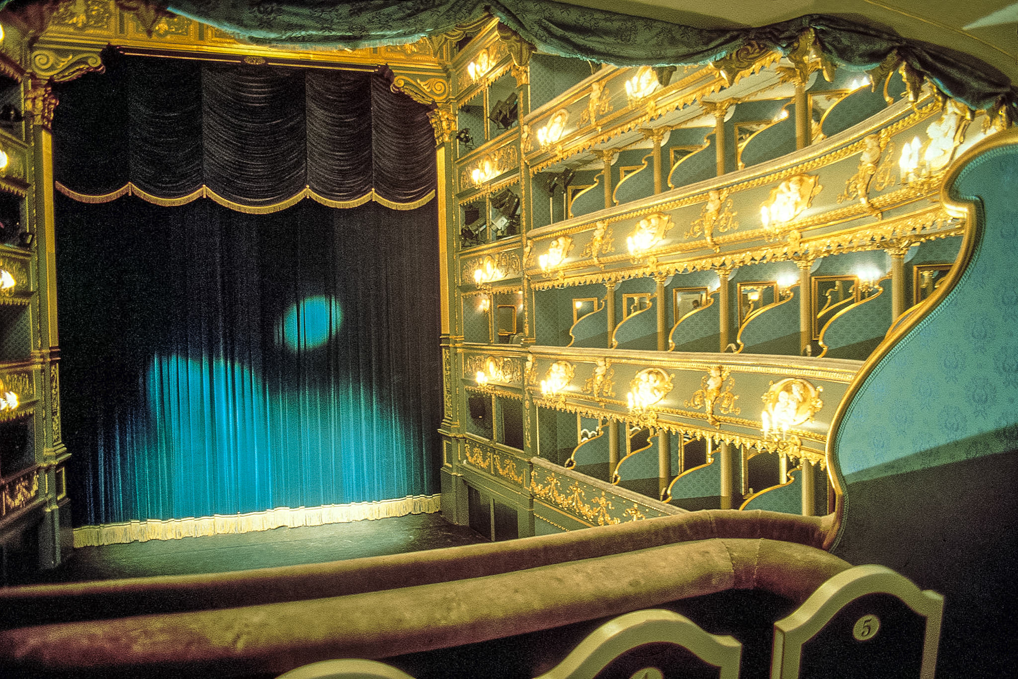 Интерьер зала