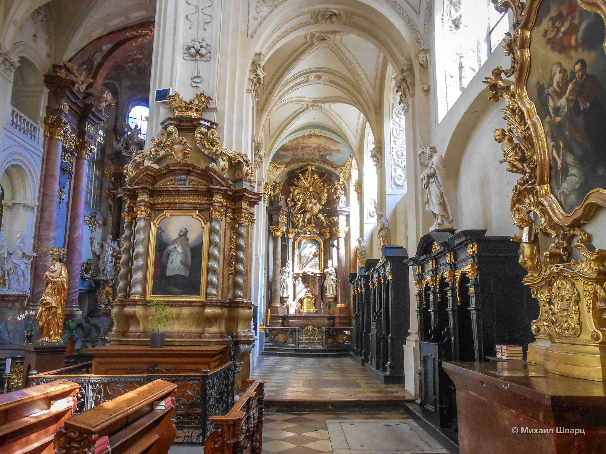 Боковой алтарь