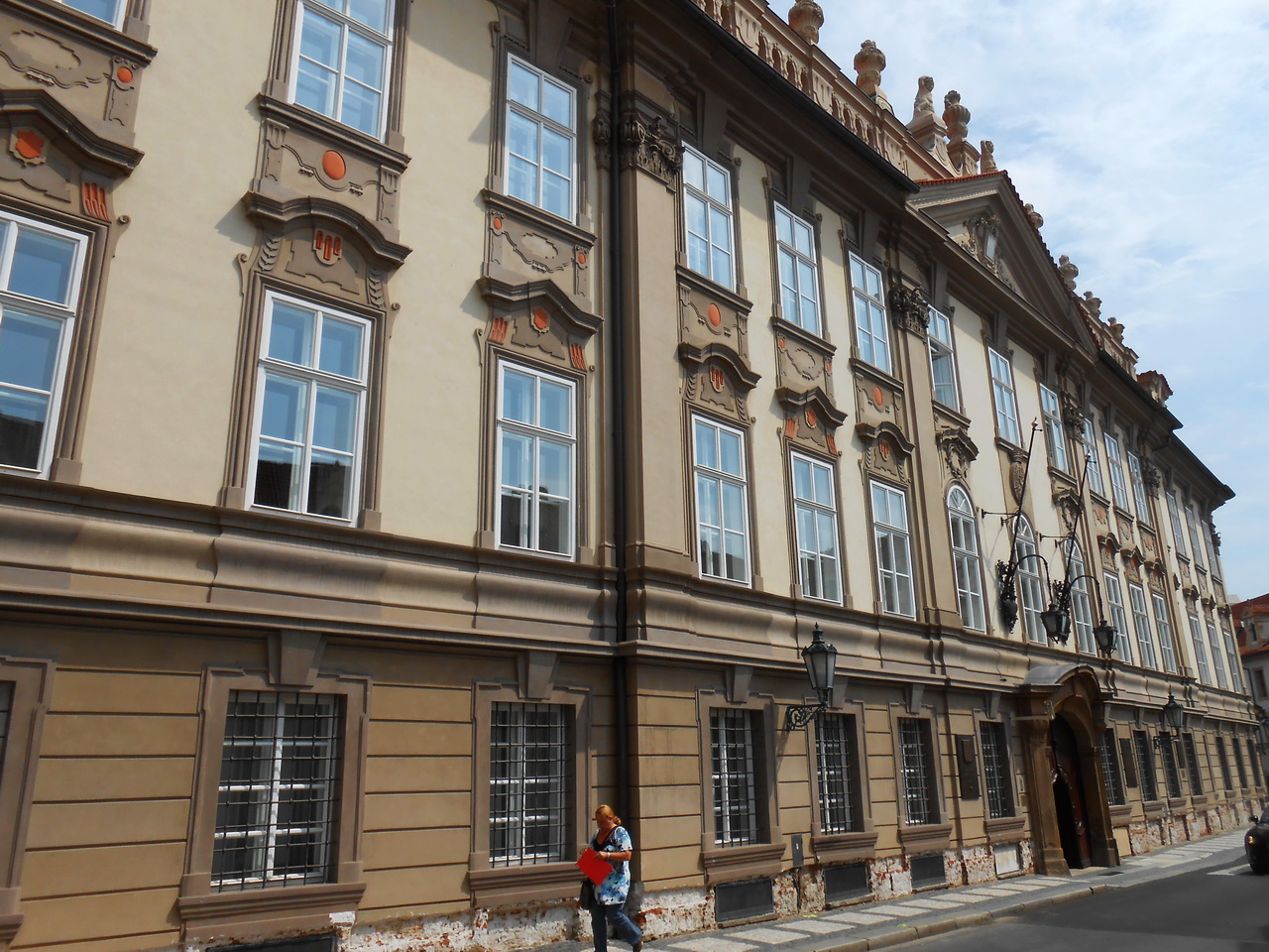 Коловратский дворец