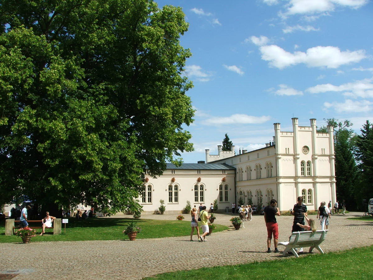 Замковый ареал